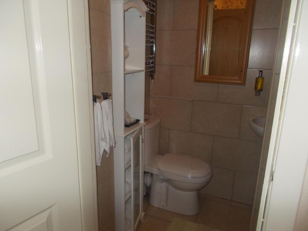 Pitreavie Guest House Dunfermline Room photo